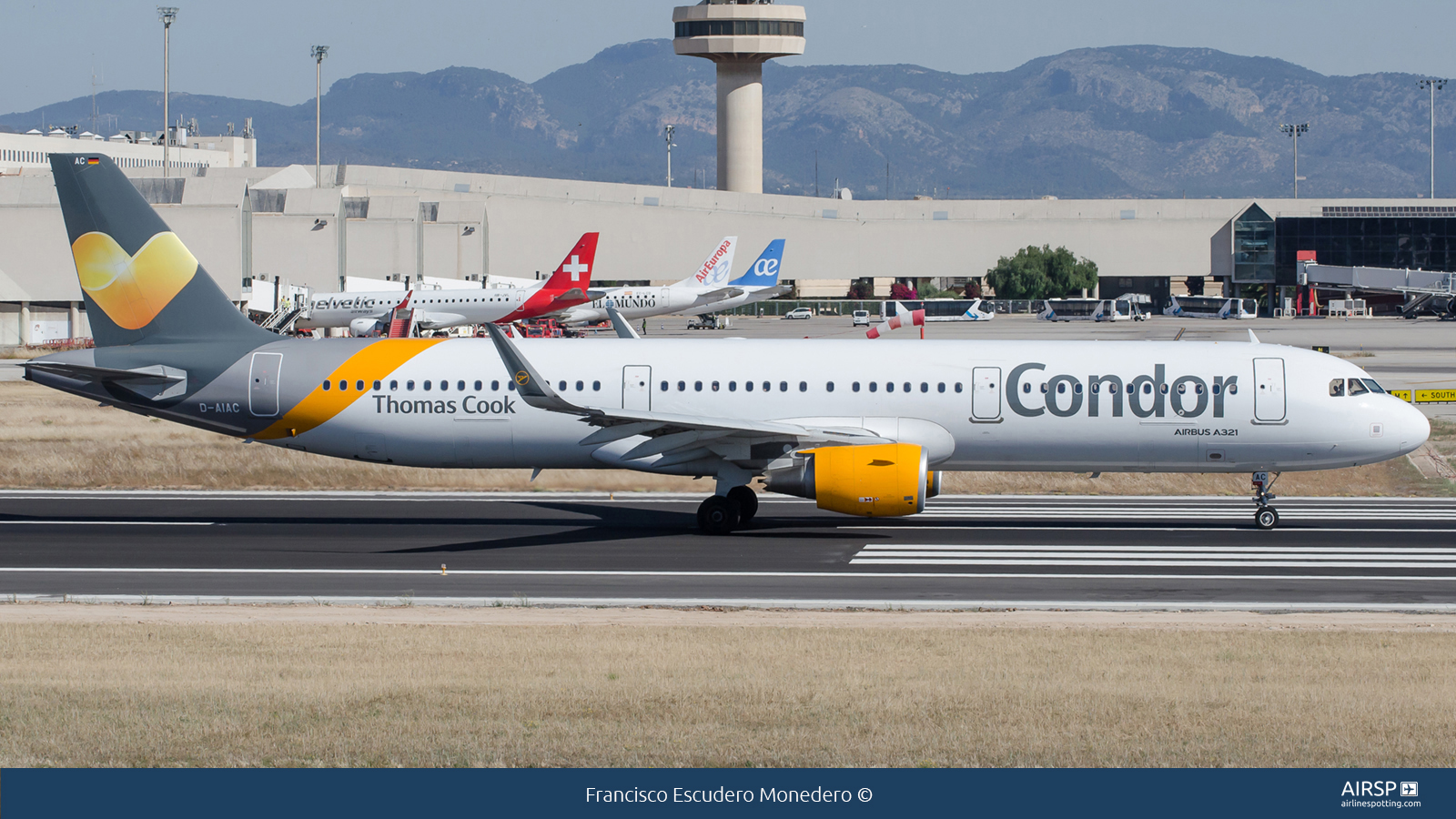 Condor  Airbus A321  D-AIAC