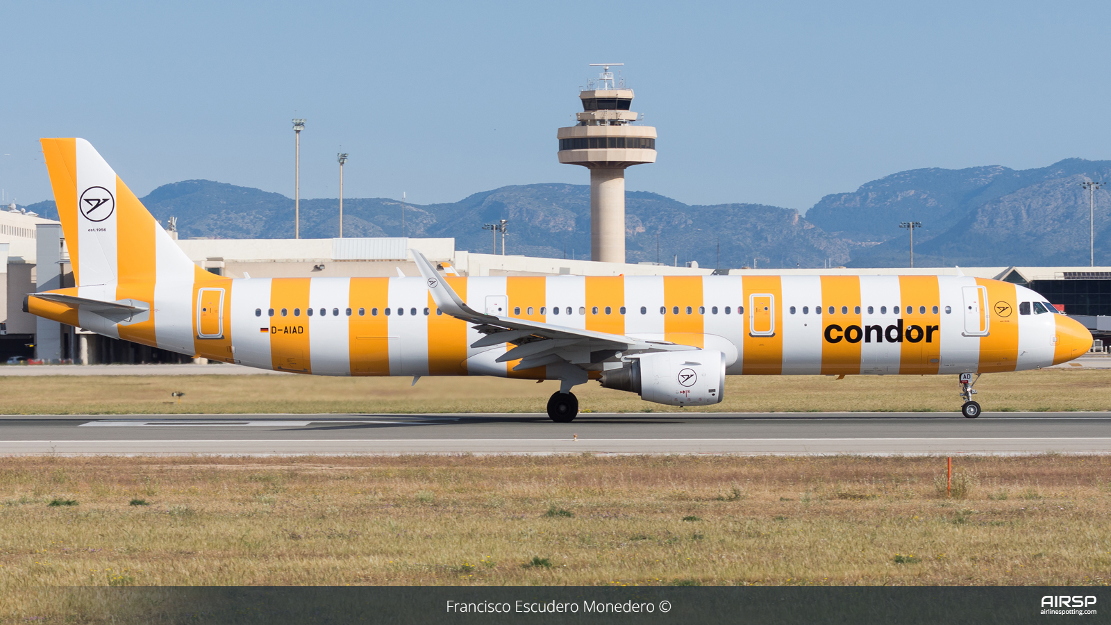 Condor  Airbus A321  D-AIAD