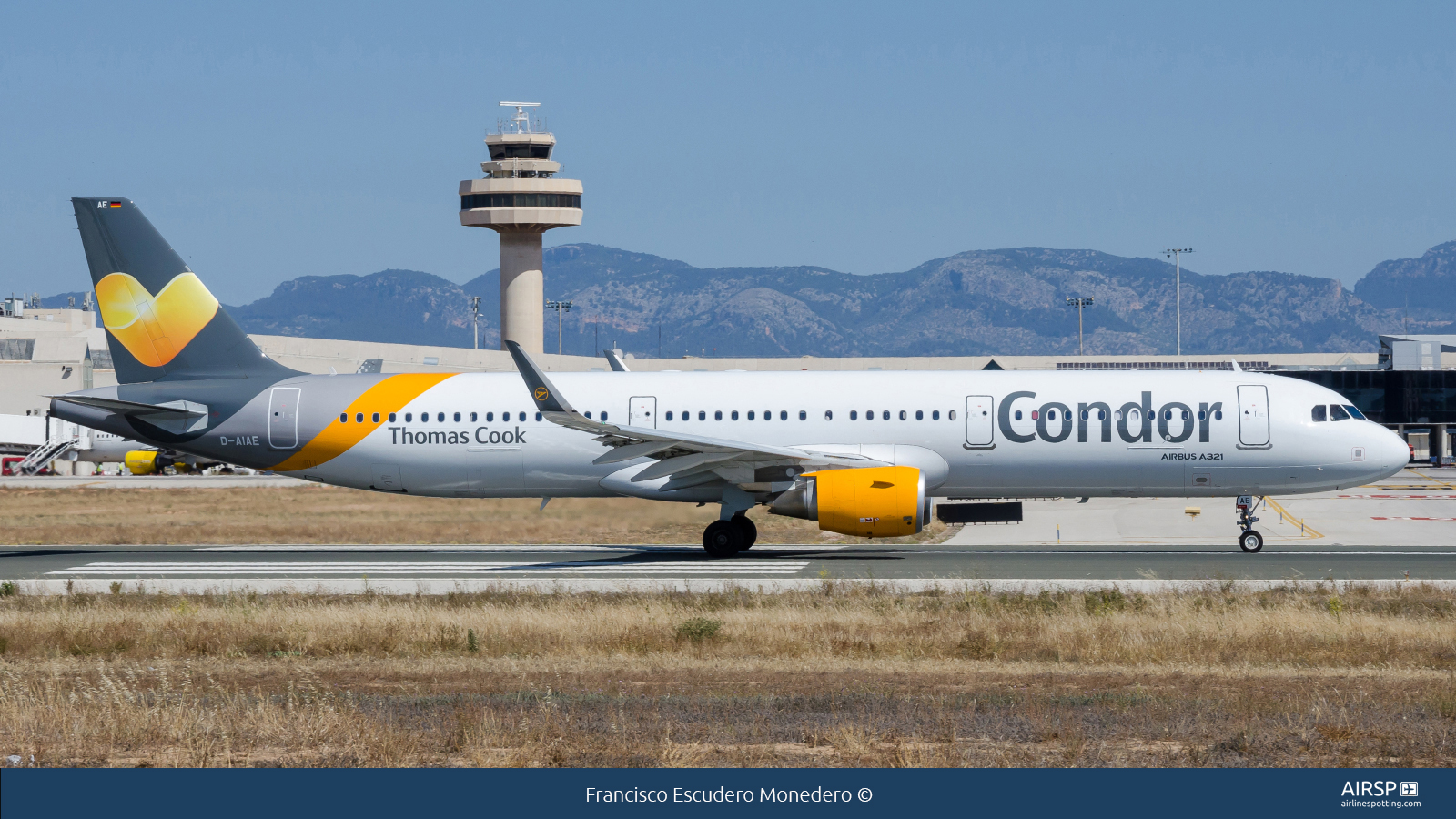 Condor  Airbus A321  D-AIAE