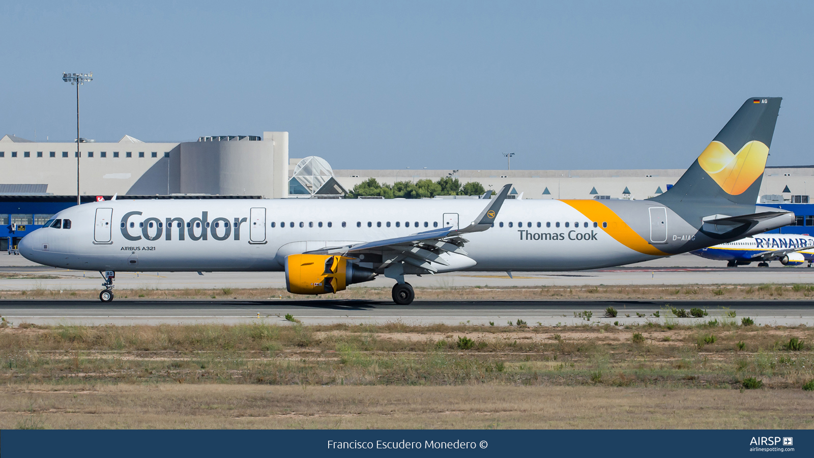 Condor  Airbus A321  D-AIAG