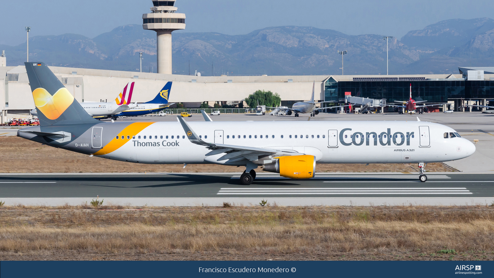 Condor  Airbus A321  D-AIAH