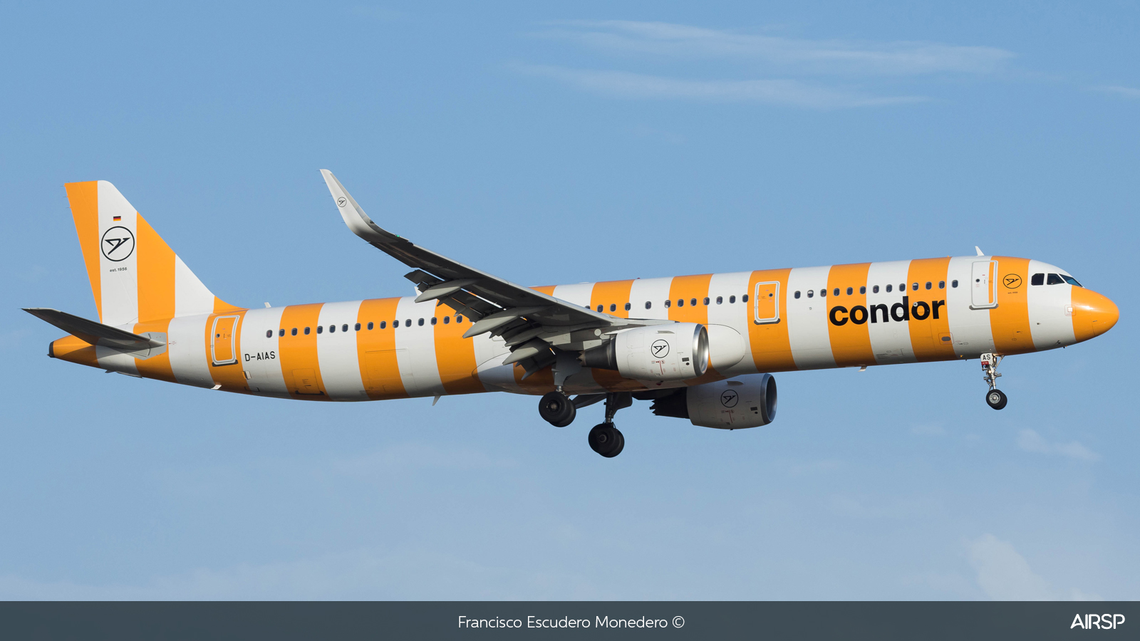 Condor  Airbus A321  D-AIAS