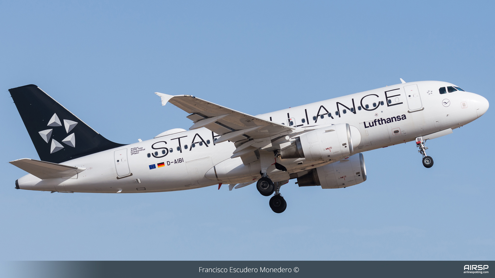 Lufthansa  Airbus A319  D-AIBI