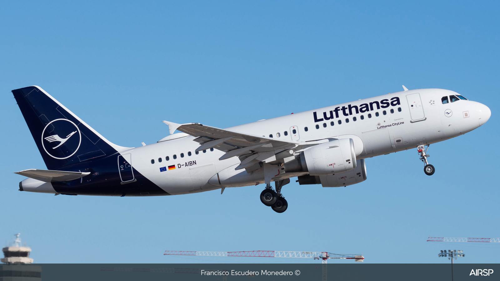 Lufthansa Cityline  Airbus A319  D-AIBN