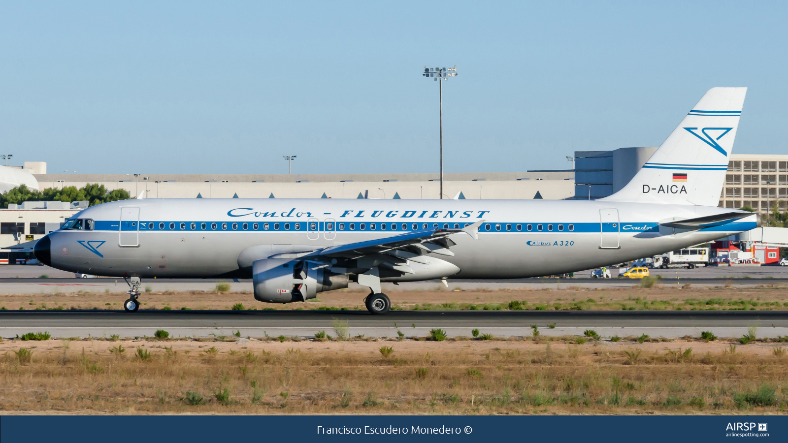 Condor  Airbus A320  D-AICA
