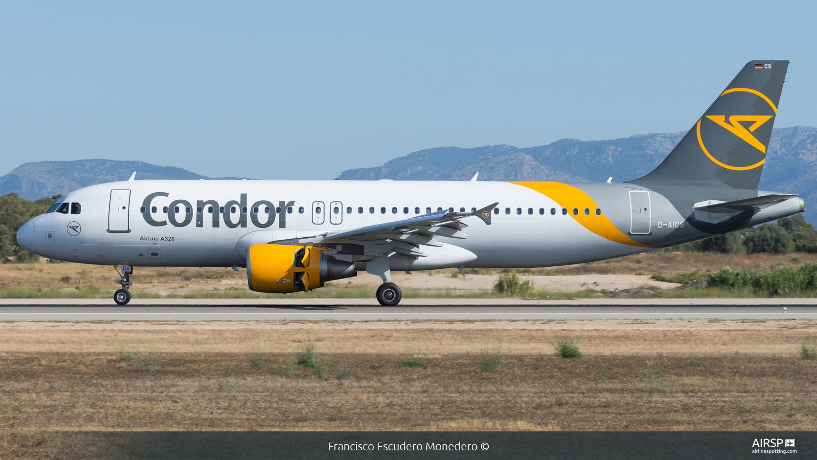 Condor  Airbus A320  D-AICS