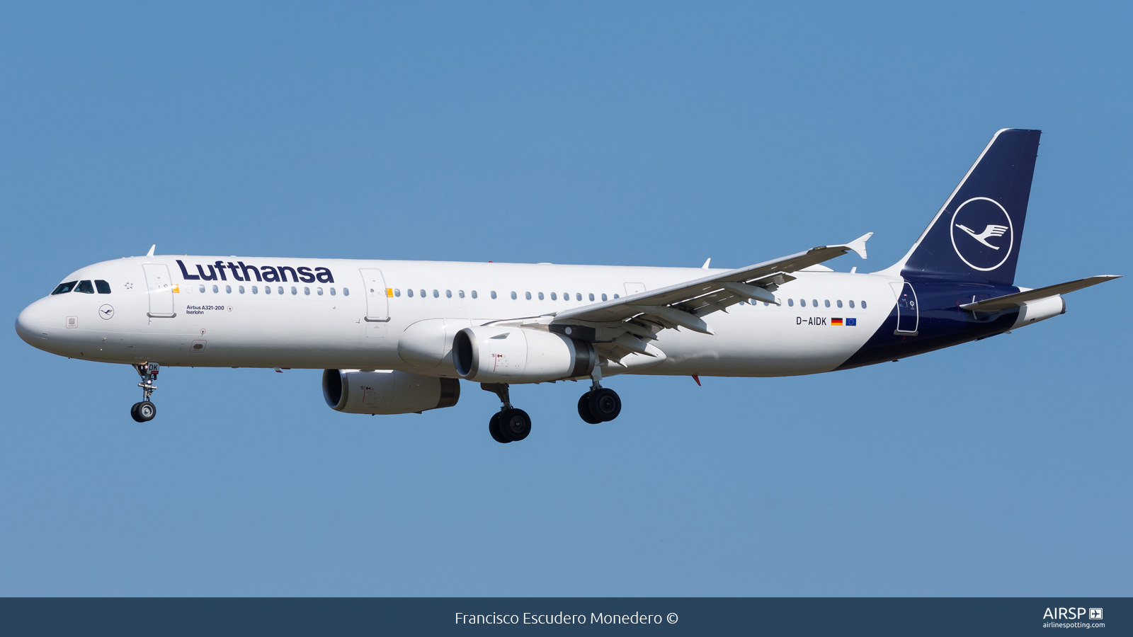 Lufthansa  Airbus A321  D-AIDK