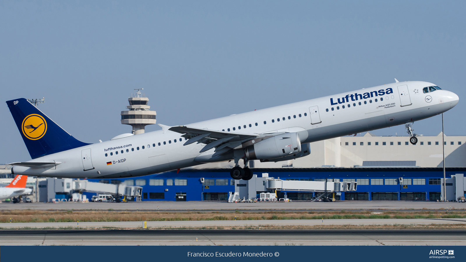 Lufthansa  Airbus A321  D-AIDP