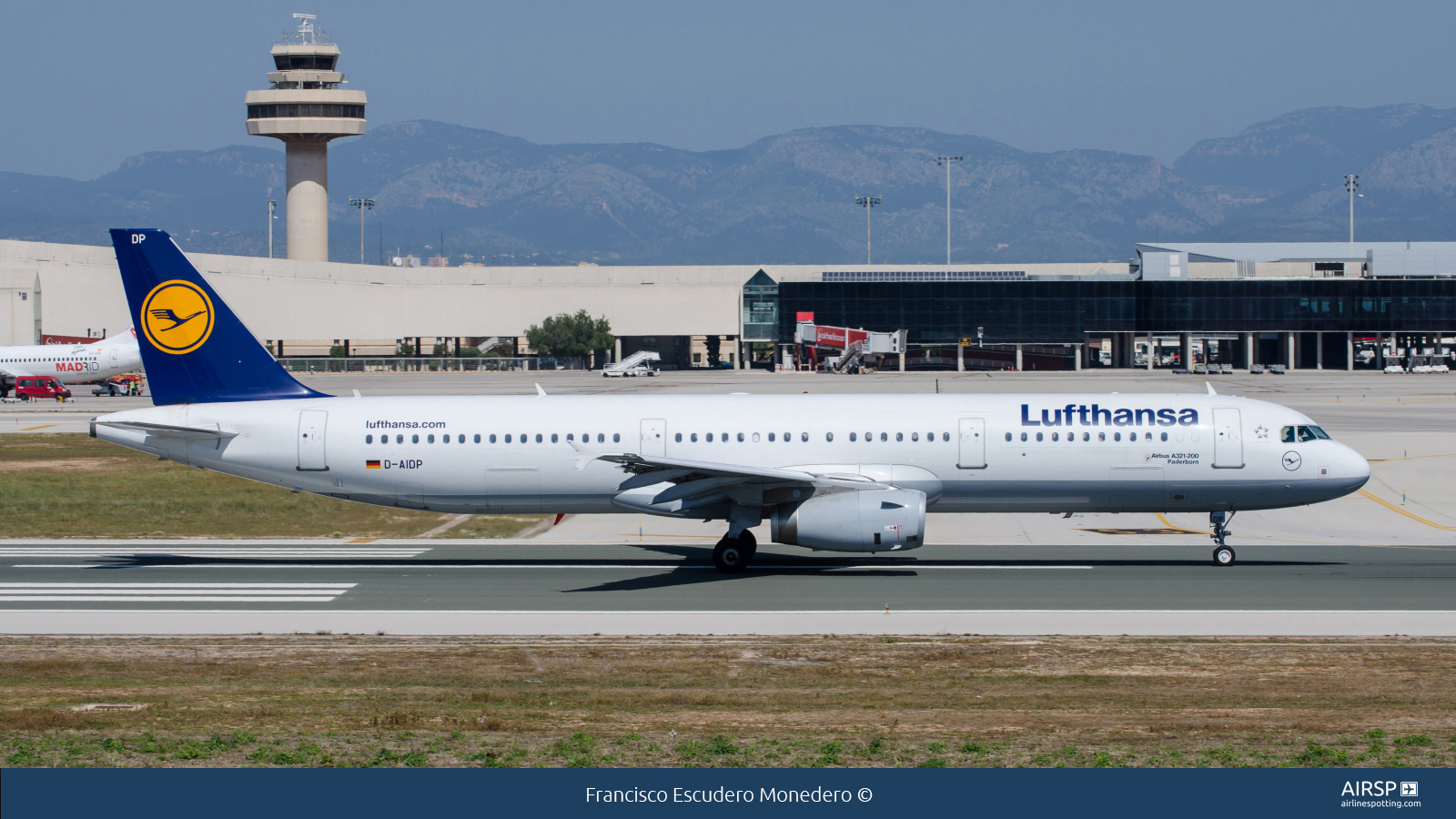 Lufthansa  Airbus A321  D-AIDP