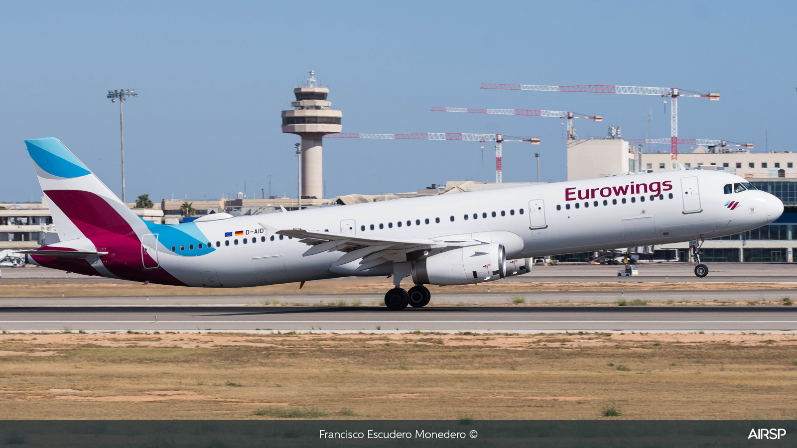 Eurowings  Airbus A321  D-AIDV