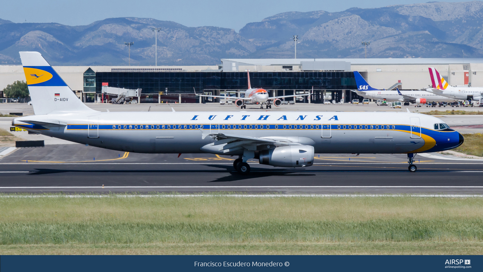 Lufthansa  Airbus A321  D-AIDV