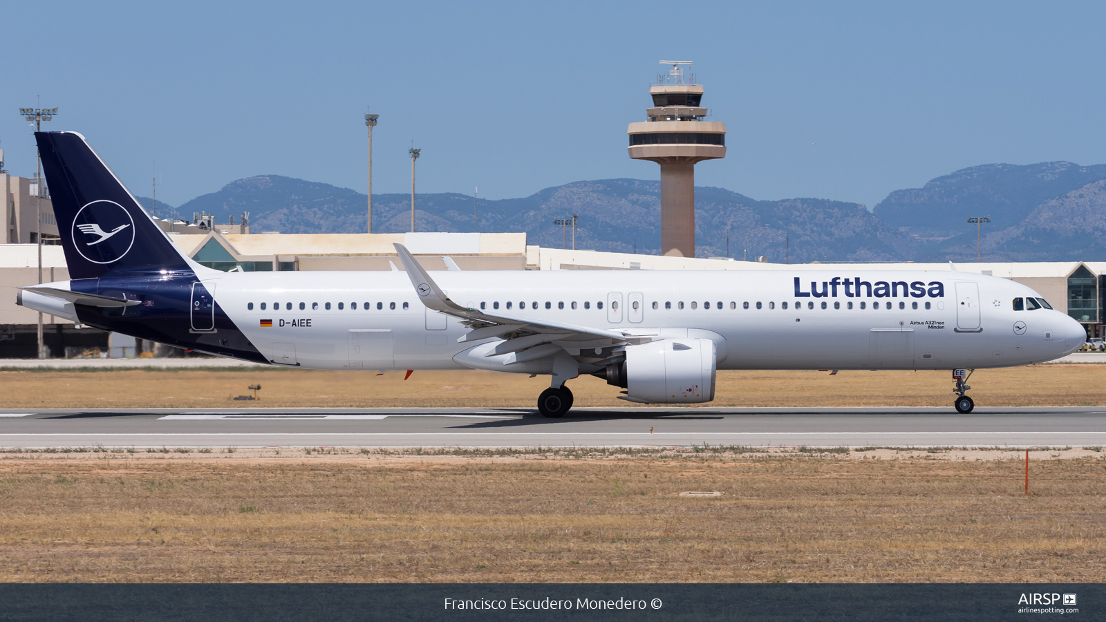 Lufthansa  Airbus A321neo  D-AIEE
