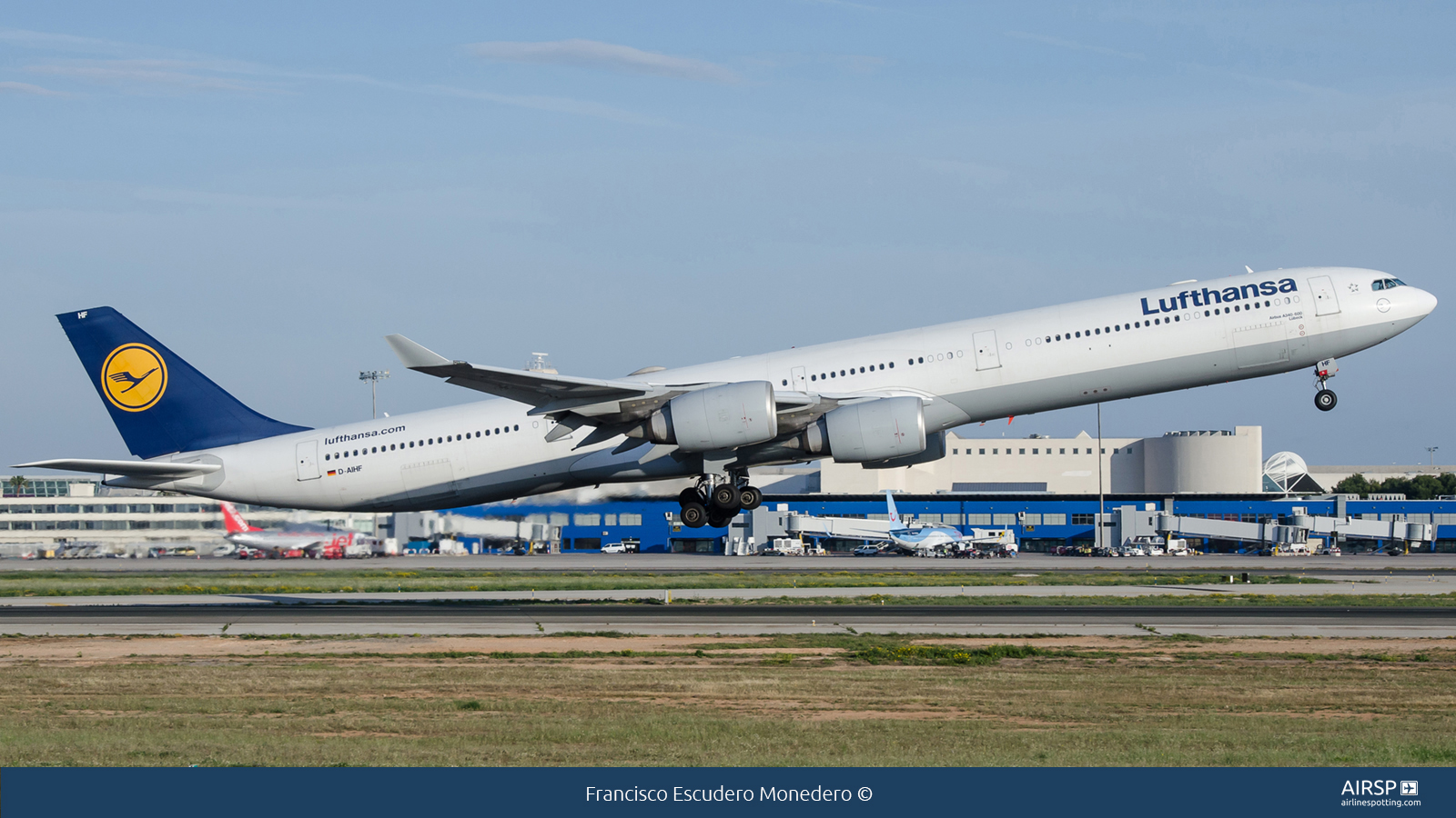 Lufthansa  Airbus A340-600  D-AIHF