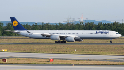 Lufthansa Airbus A340-600