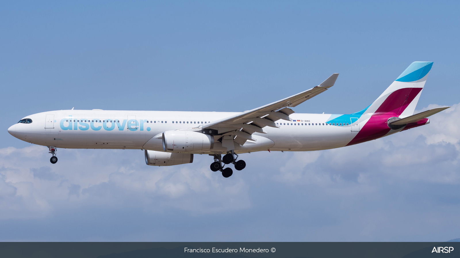 Discover Airlines  Airbus A330-300  D-AIKE