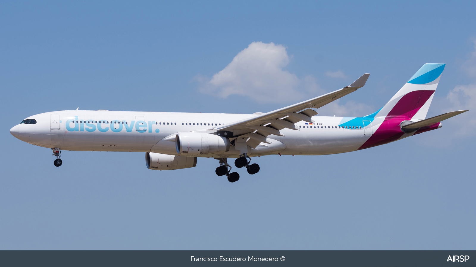 Discover Airlines  Airbus A330-300  D-AIKF