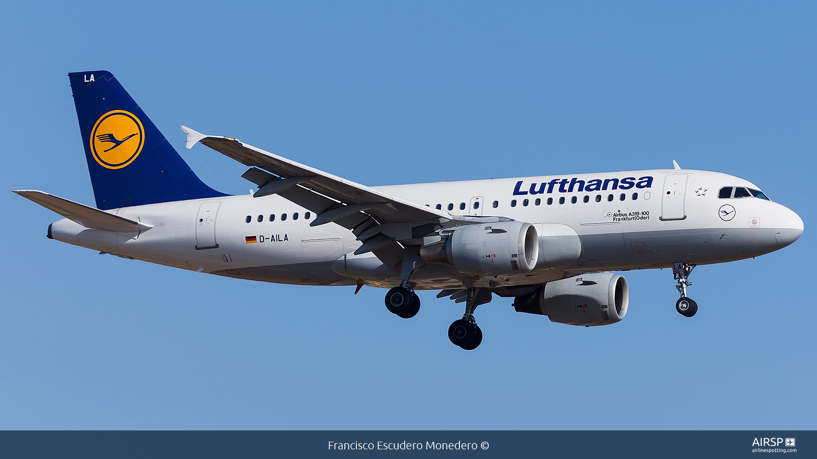 Lufthansa  Airbus A319  D-AILA