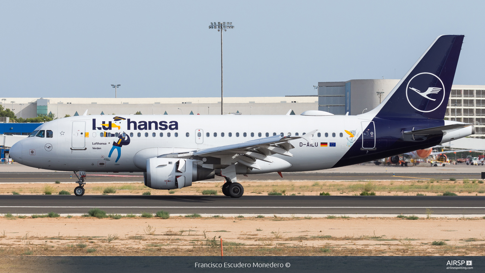 Lufthansa  Airbus A319  D-AILU