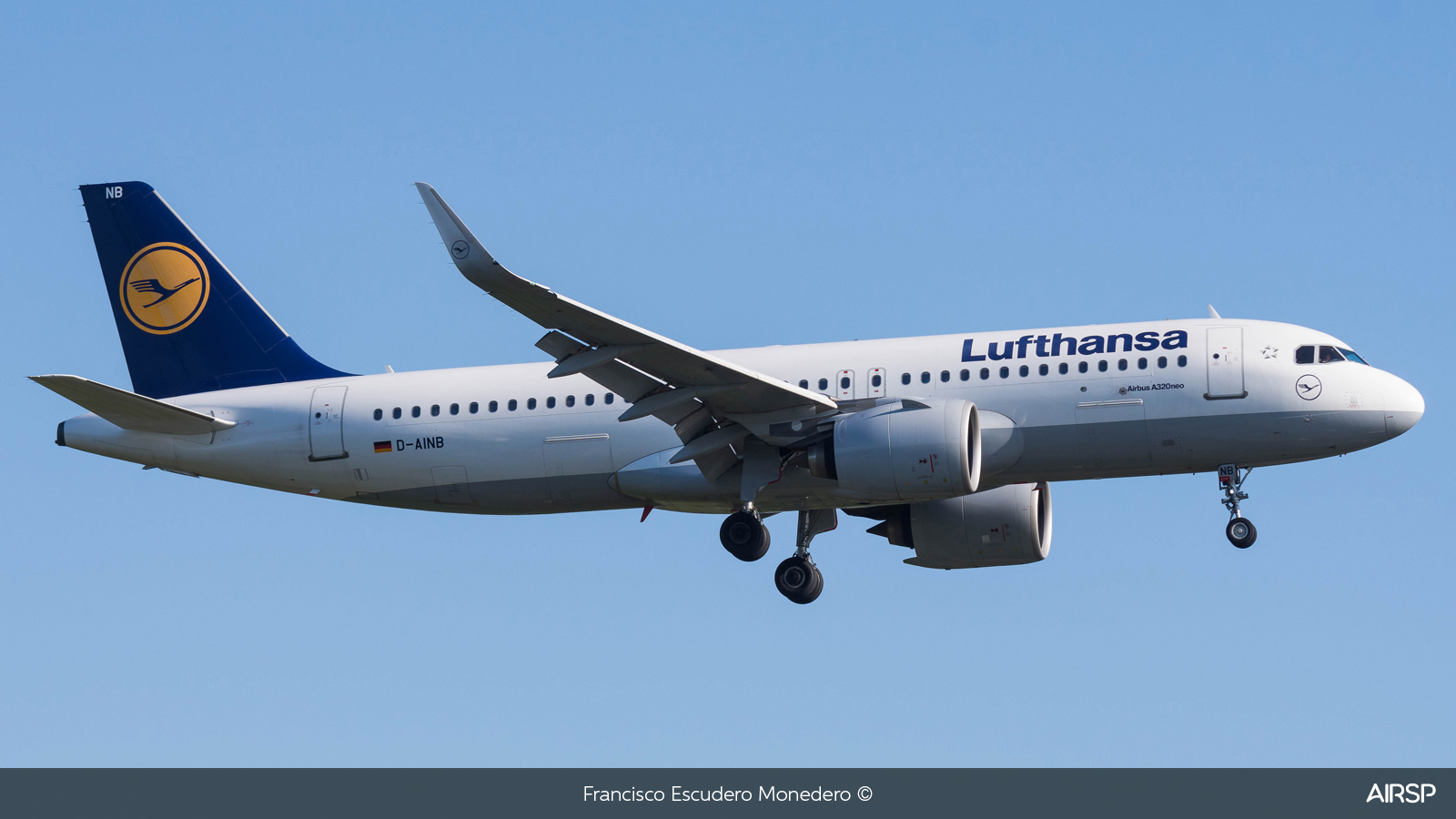 Lufthansa  Airbus A320neo  D-AINB