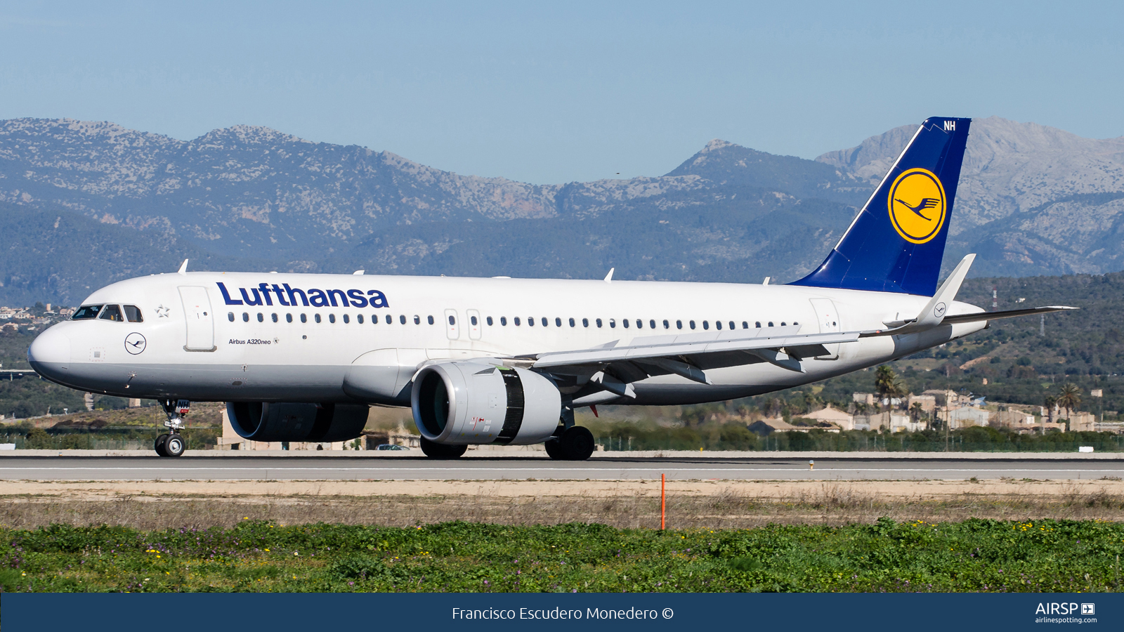 Lufthansa  Airbus A320neo  D-AINH