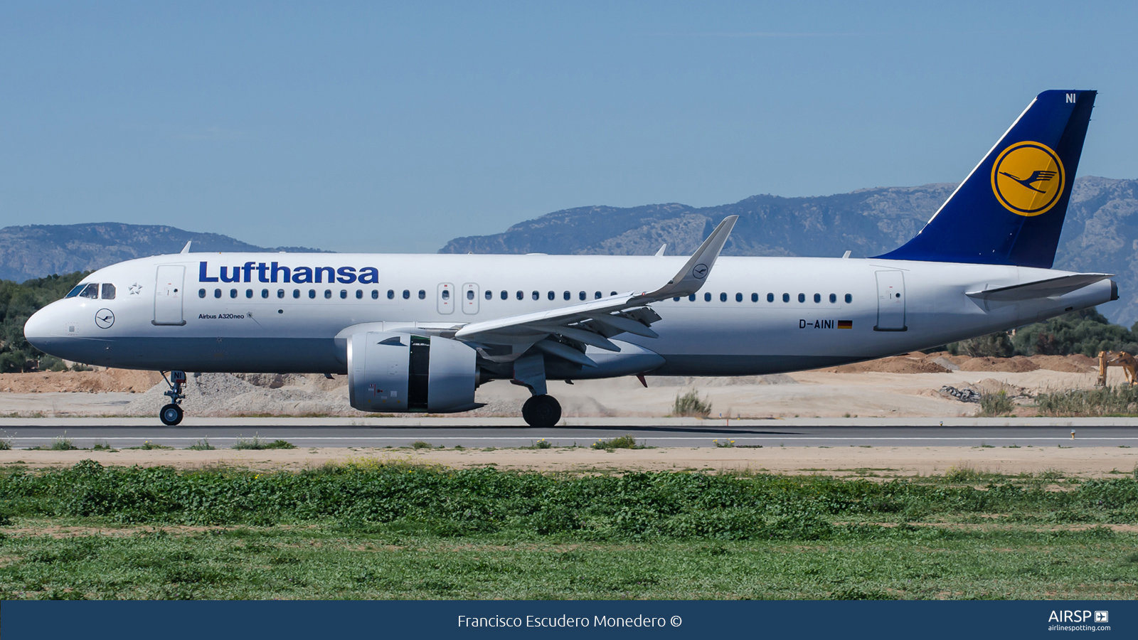 Lufthansa  Airbus A320neo  D-AINI