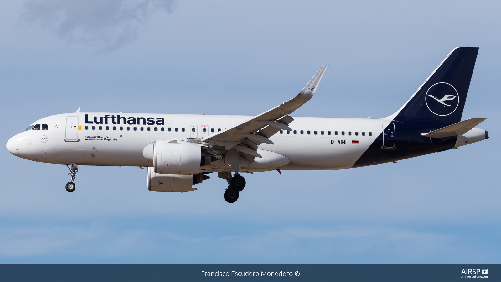 Lufthansa  Airbus A320neo  D-AINL