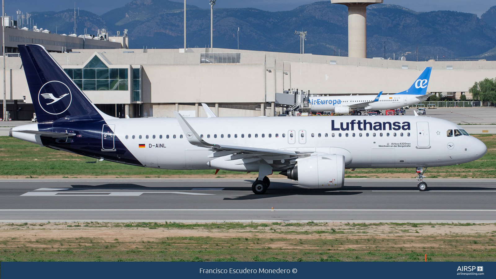 Lufthansa  Airbus A320neo  D-AINL