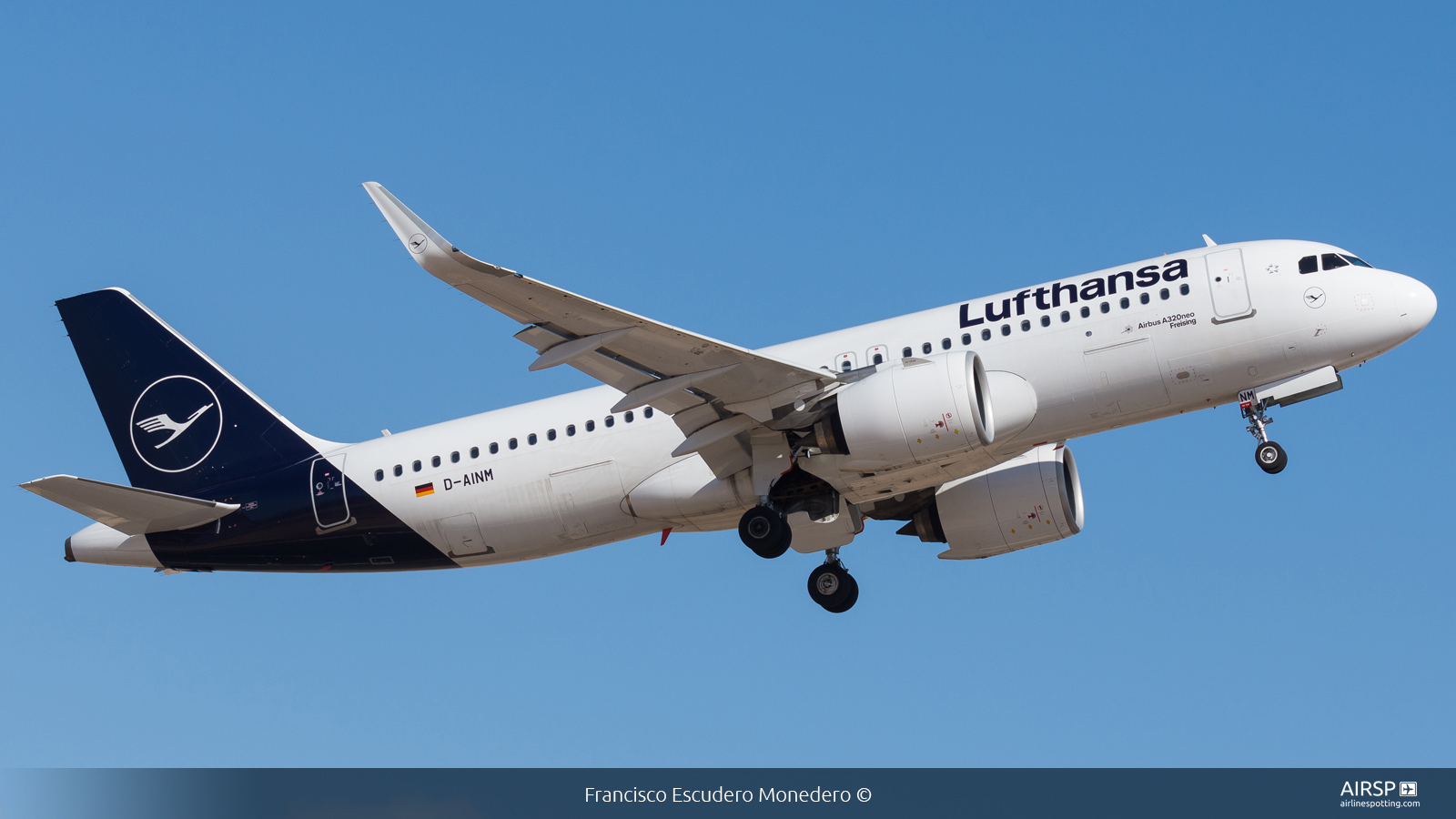 Lufthansa  Airbus A320neo  D-AINM
