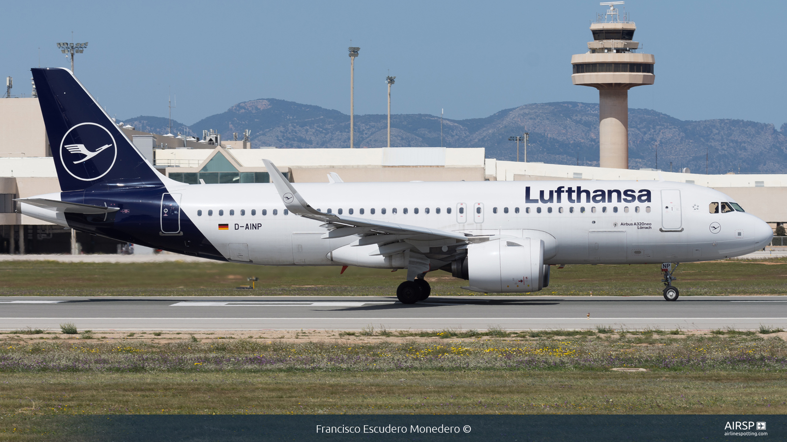 Lufthansa  Airbus A320neo  D-AINP
