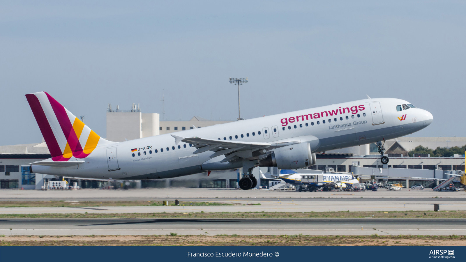 Germanwings  Airbus A320  D-AIQR