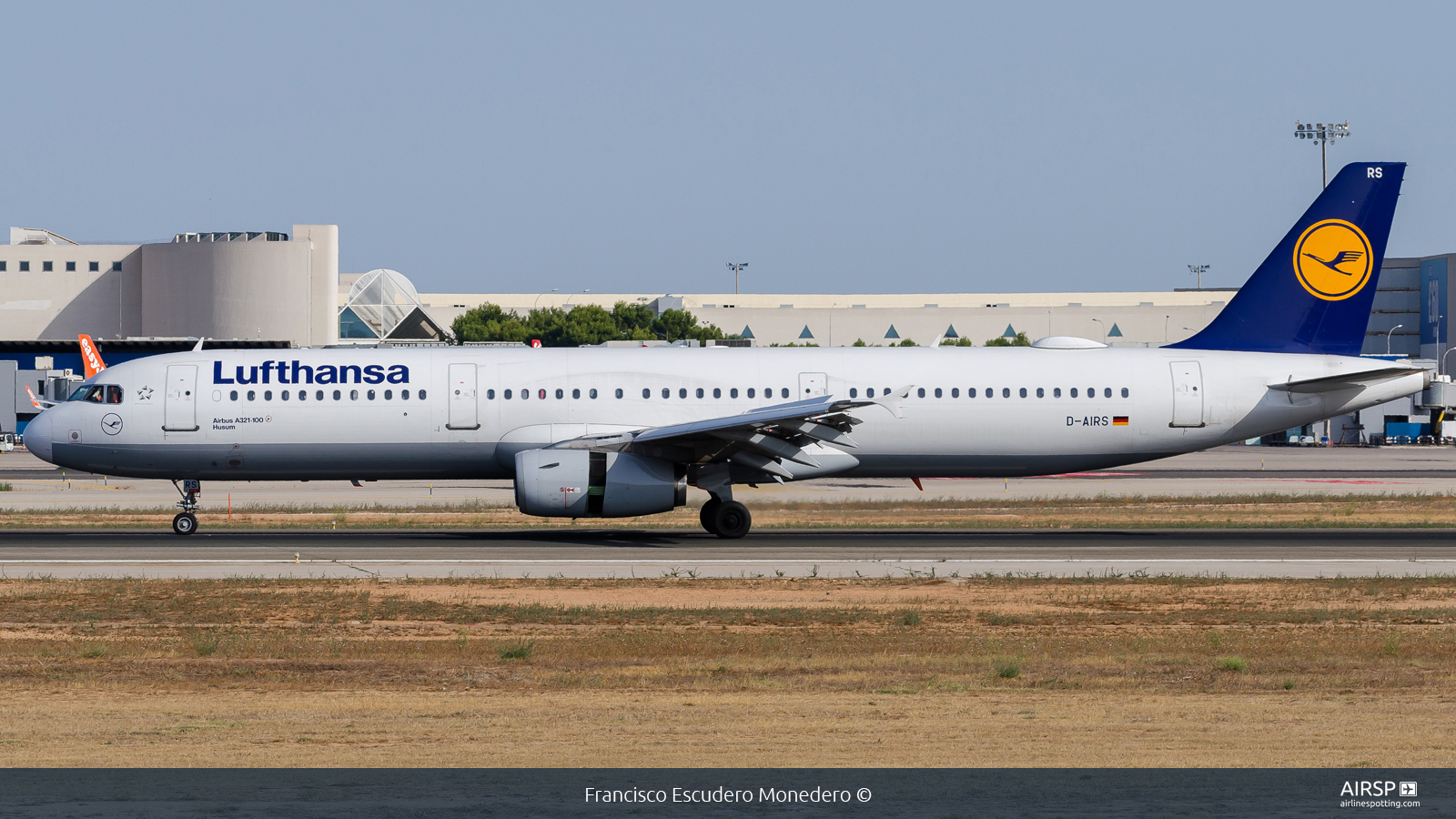 Lufthansa  Airbus A321  D-AIRS