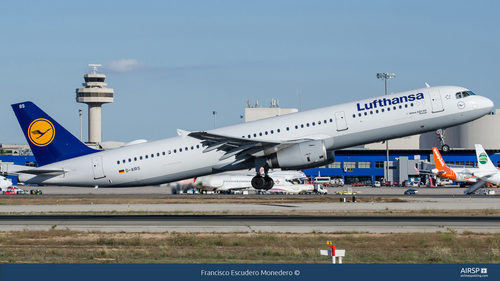 Lufthansa  Airbus A321  D-AIRS