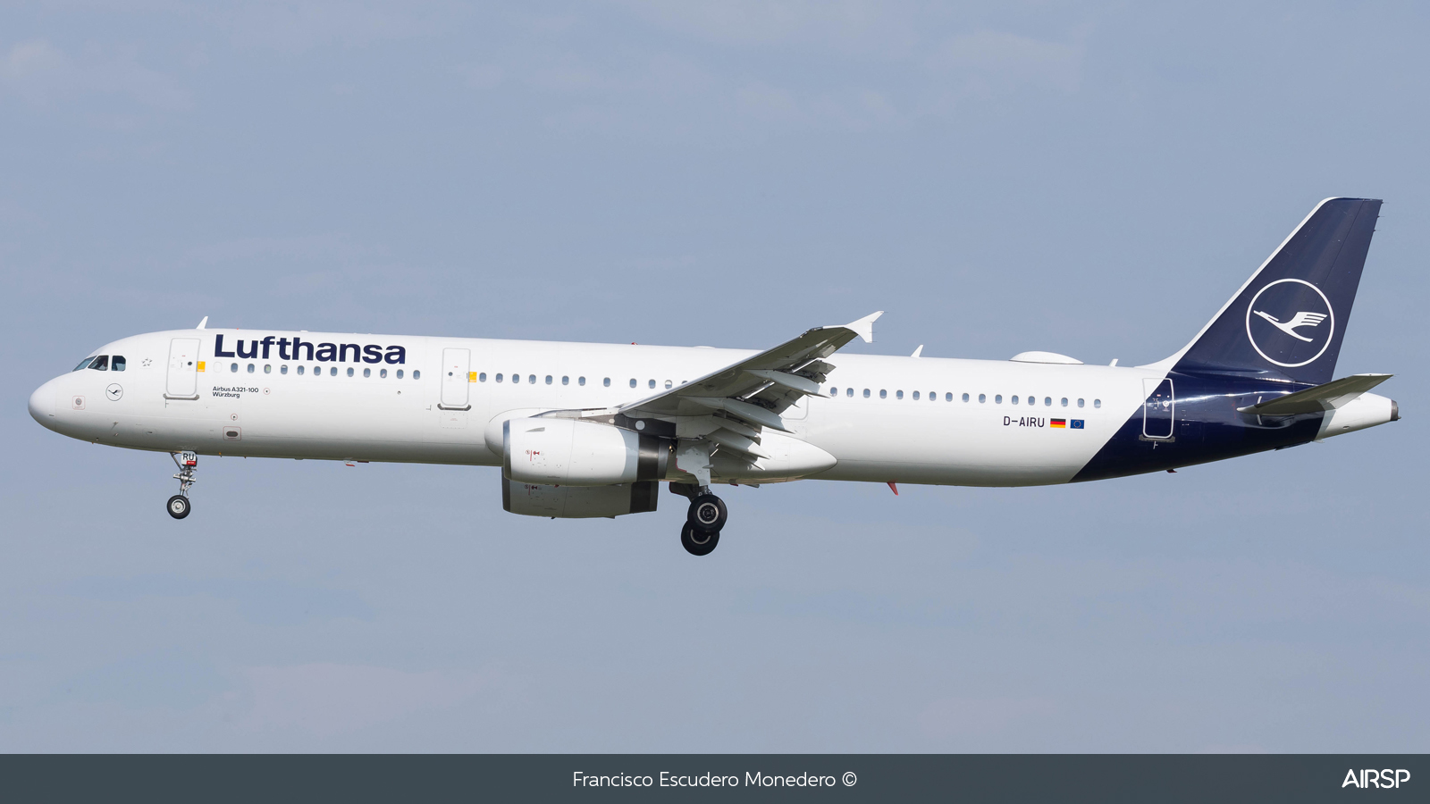 Lufthansa  Airbus A321  D-AIRU