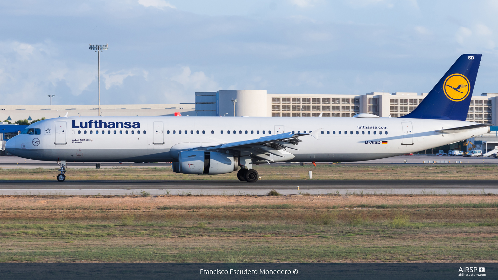 Lufthansa  Airbus A321  D-AISD