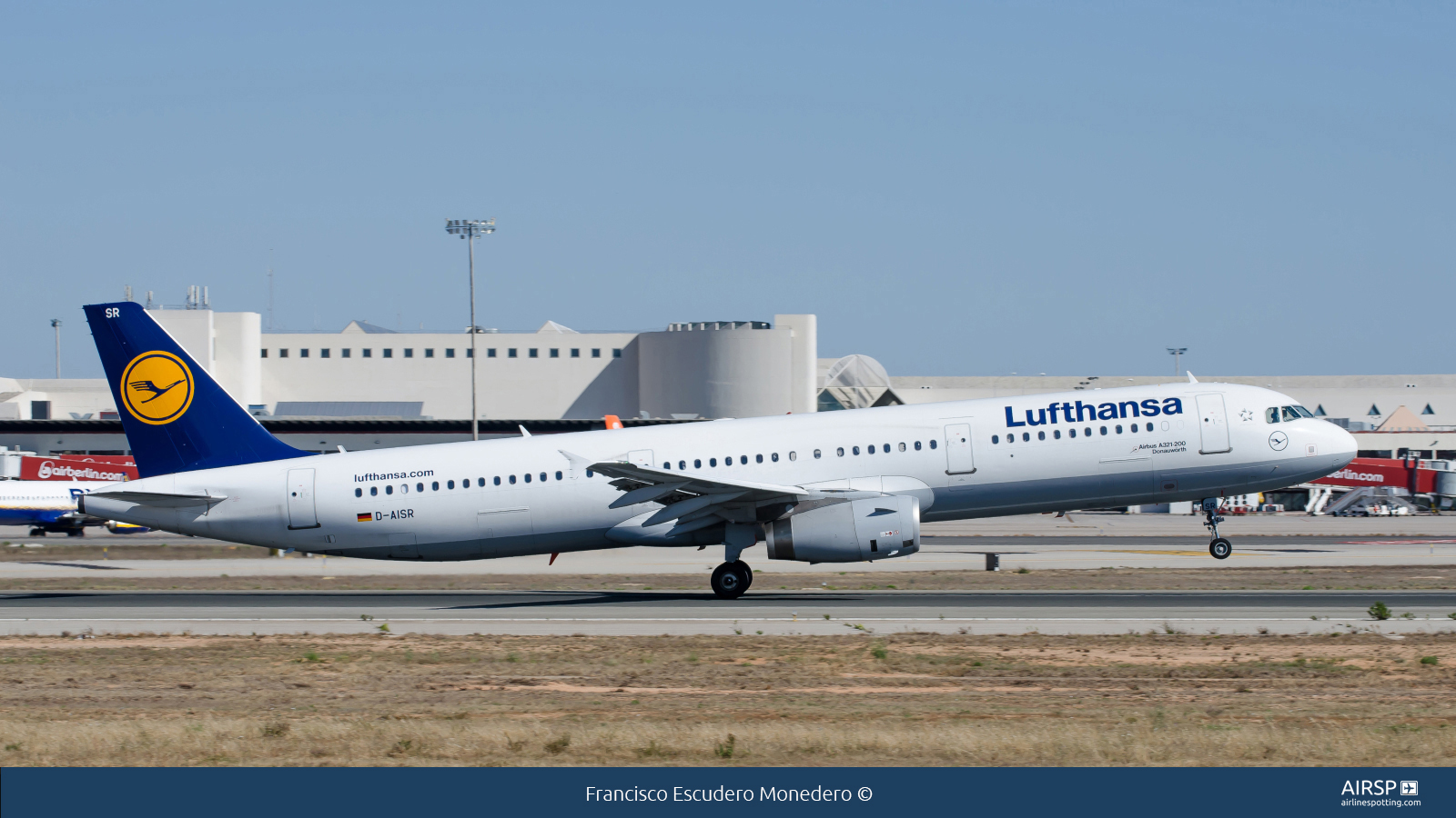 Lufthansa  Airbus A321  D-AISR