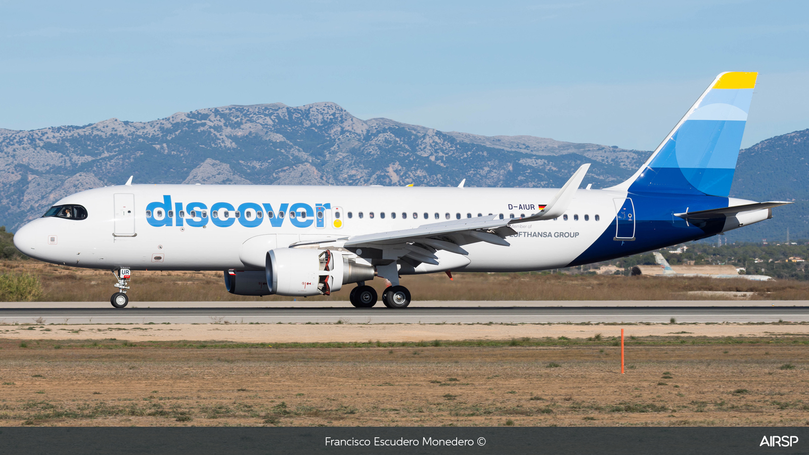 Discover Airlines  Airbus A320  D-AIUR