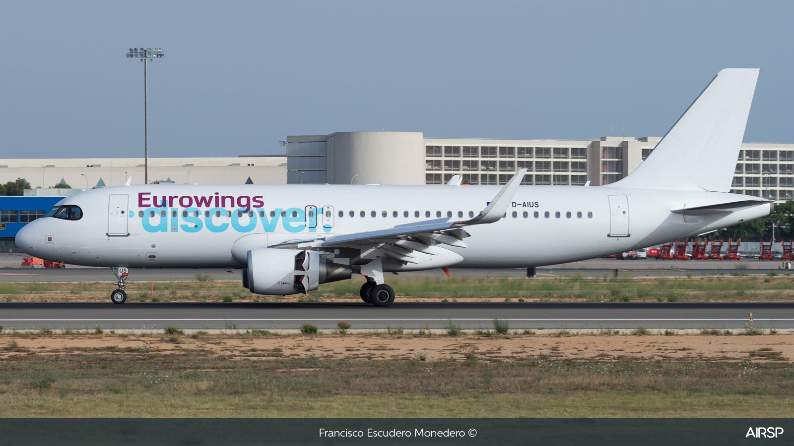 Eurowings Discover  Airbus A320  D-AIUS