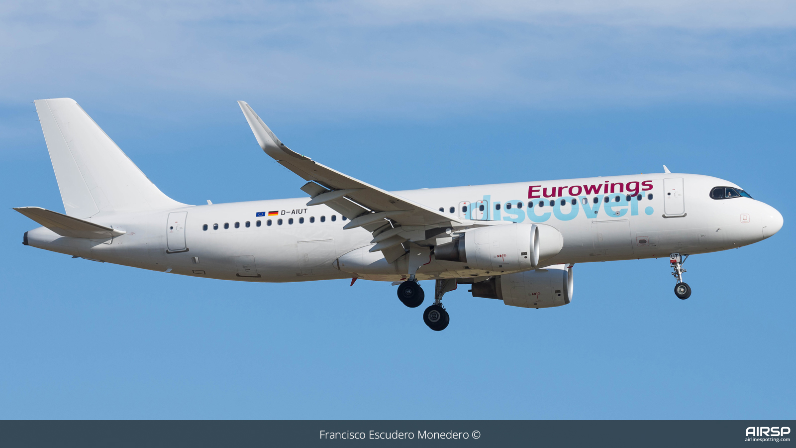 Eurowings Discover  Airbus A320  D-AIUT