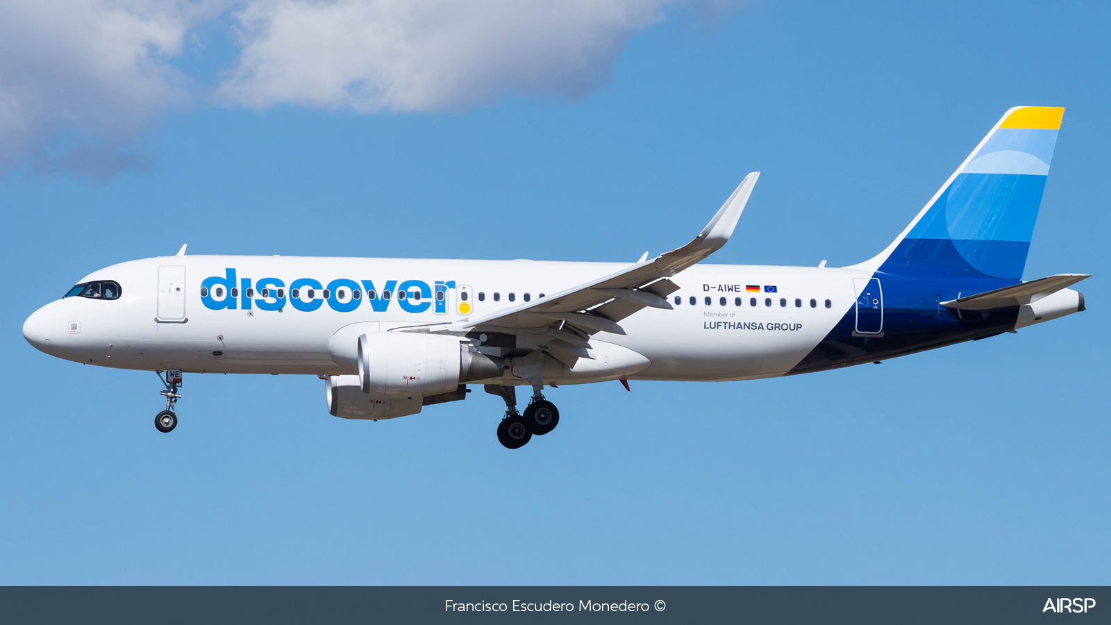 Discover Airlines  Airbus A320  D-AIWE