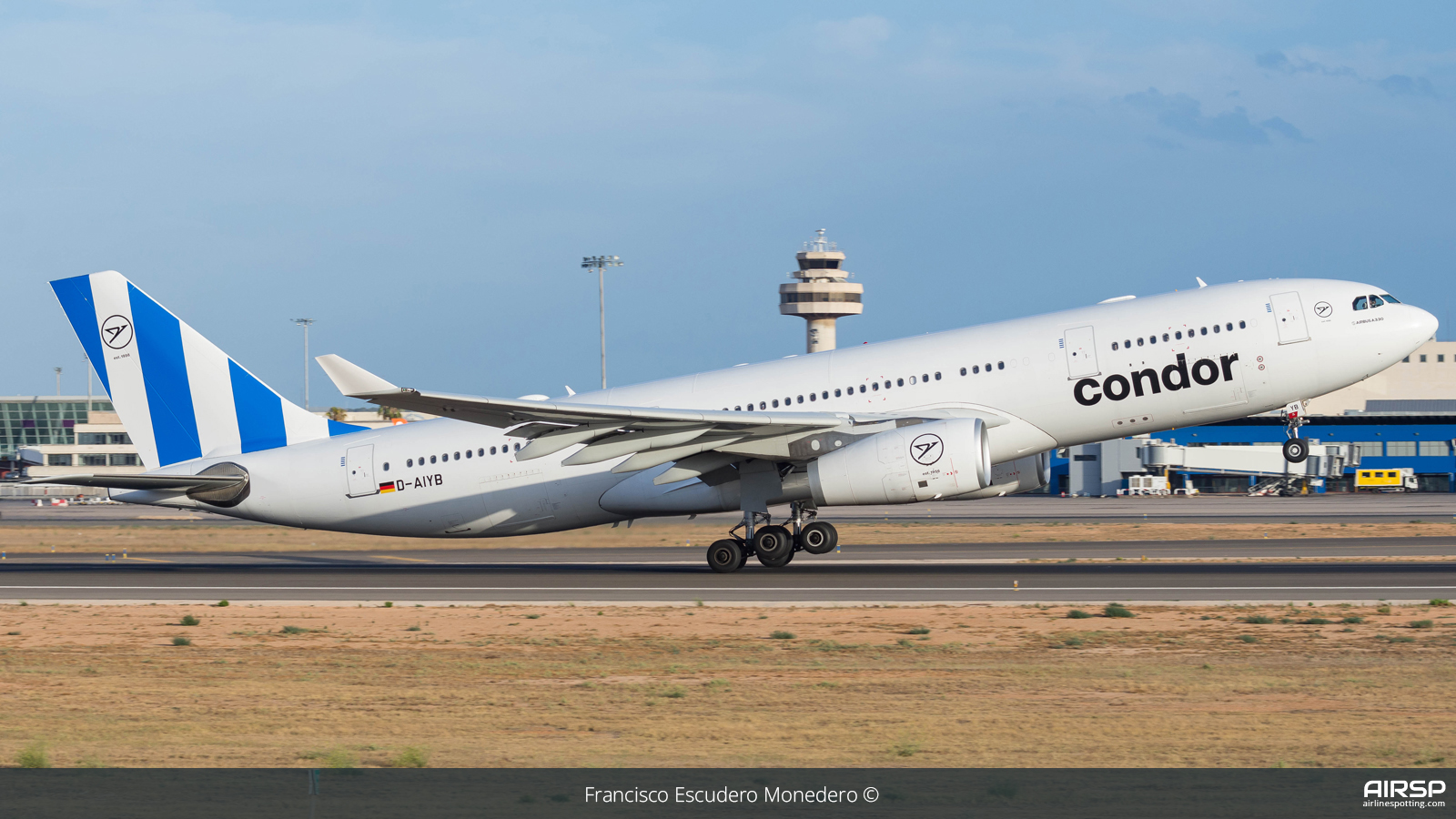 Condor  Airbus A330-200  D-AIYB
