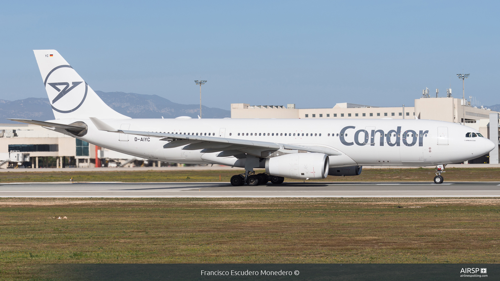 Condor  Airbus A330-200  D-AIYC