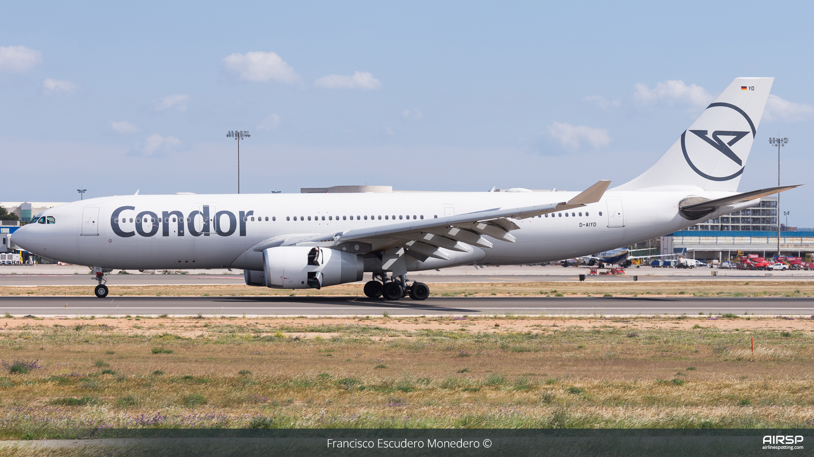 Condor  Airbus A330-200  D-AIYD