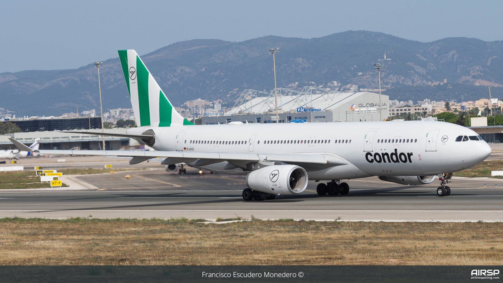Condor  Airbus A330-200  D-AIYD