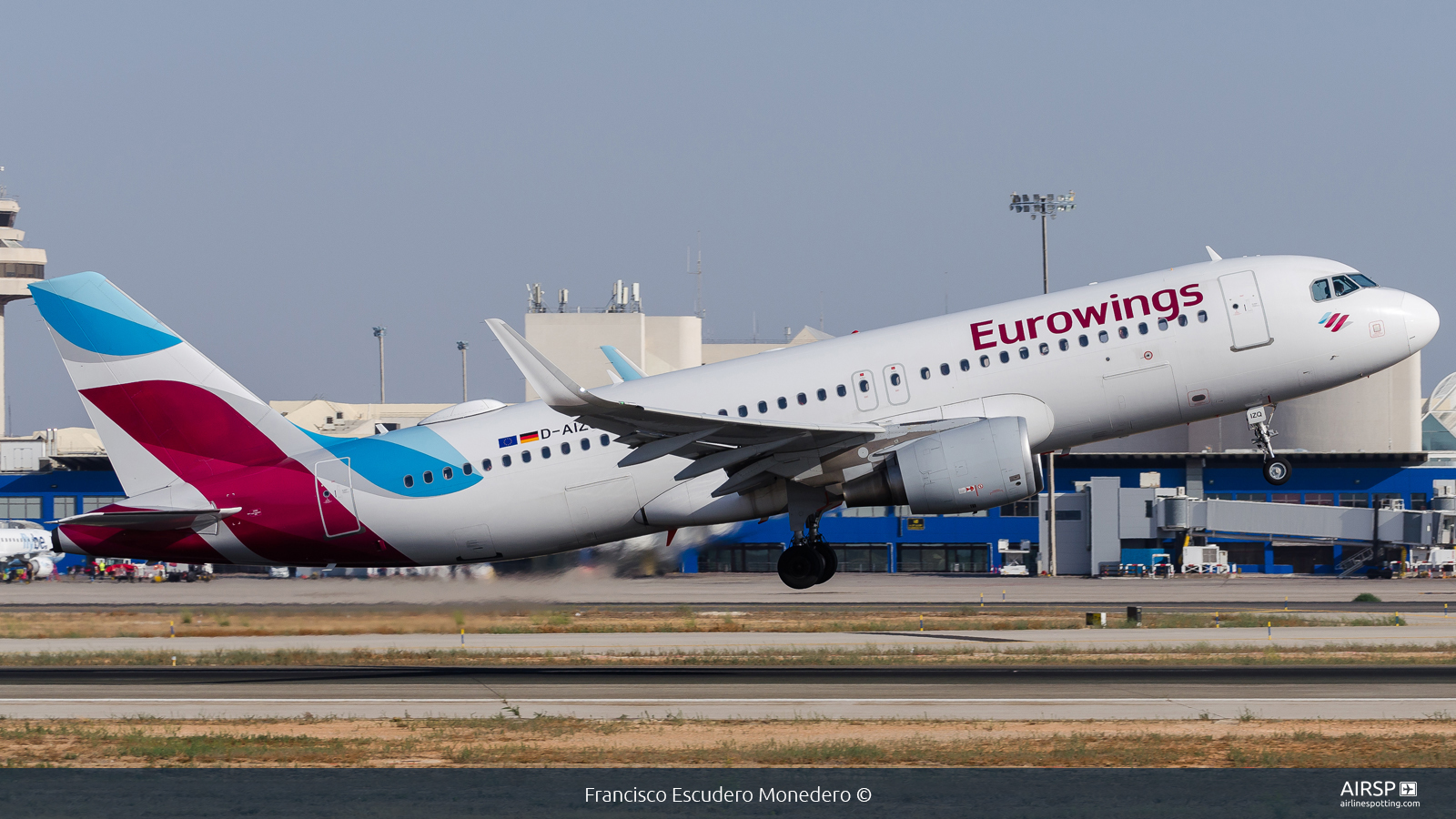 Eurowings  Airbus A320  D-AIZQ
