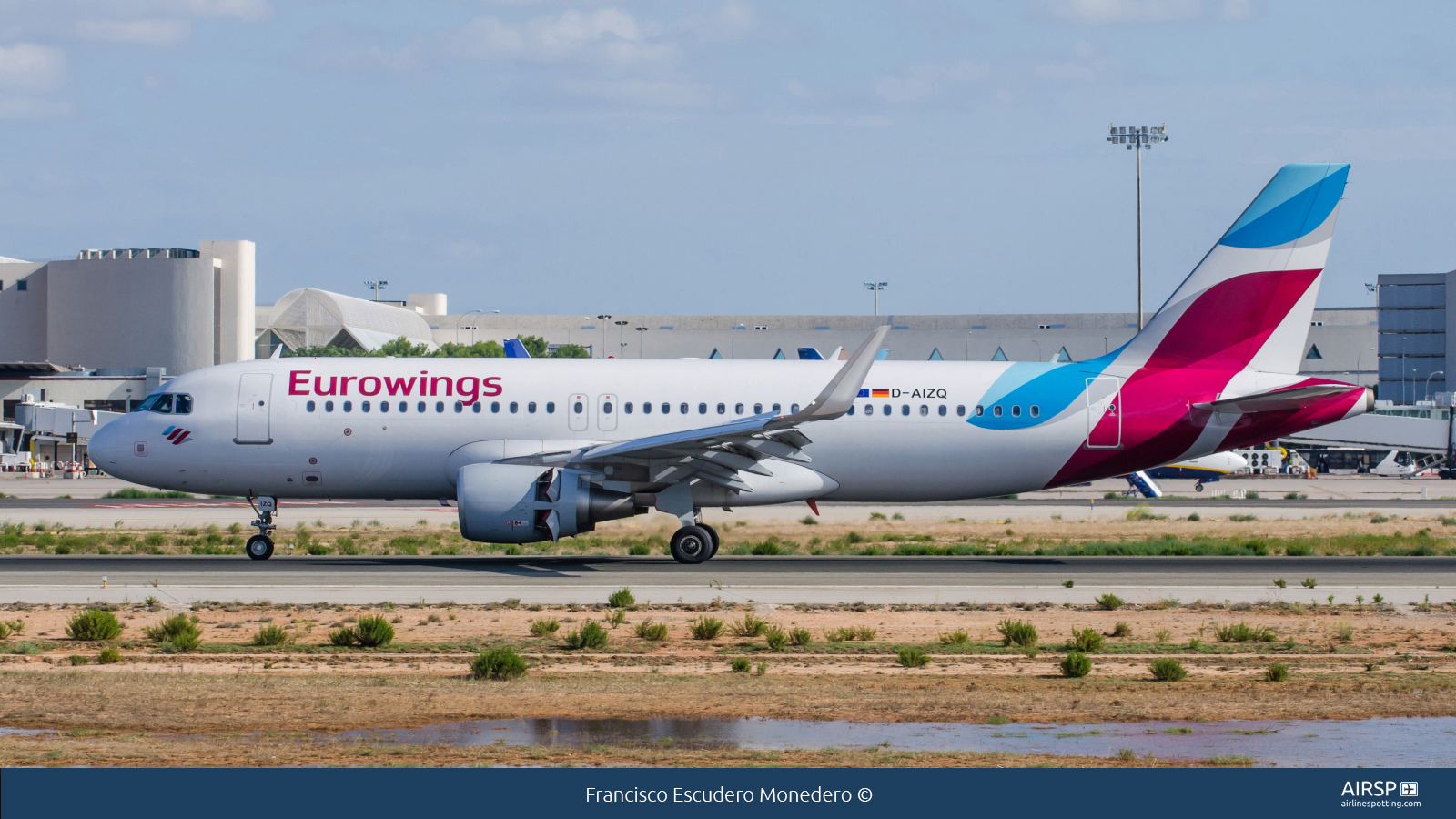 Eurowings  Airbus A320  D-AIZQ