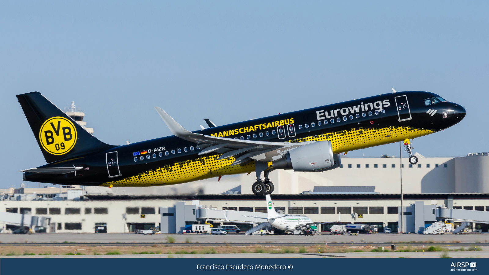 Eurowings  Airbus A320  D-AIZR