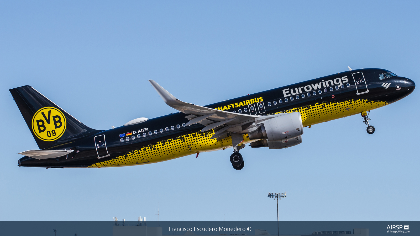 Eurowings  Airbus A320  D-AIZR