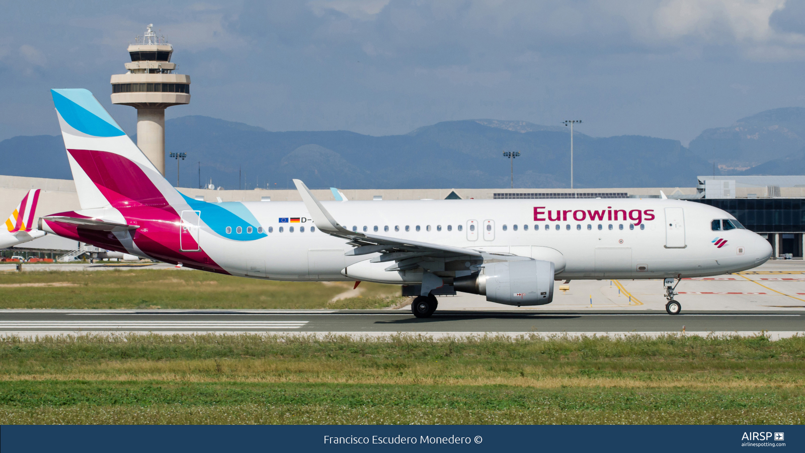 Eurowings  Airbus A320  D-AIZV
