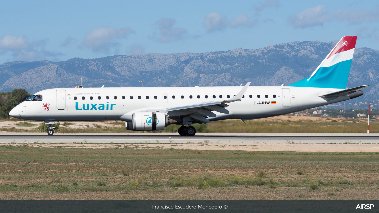 Luxair  Embraer E190  D-AJHW