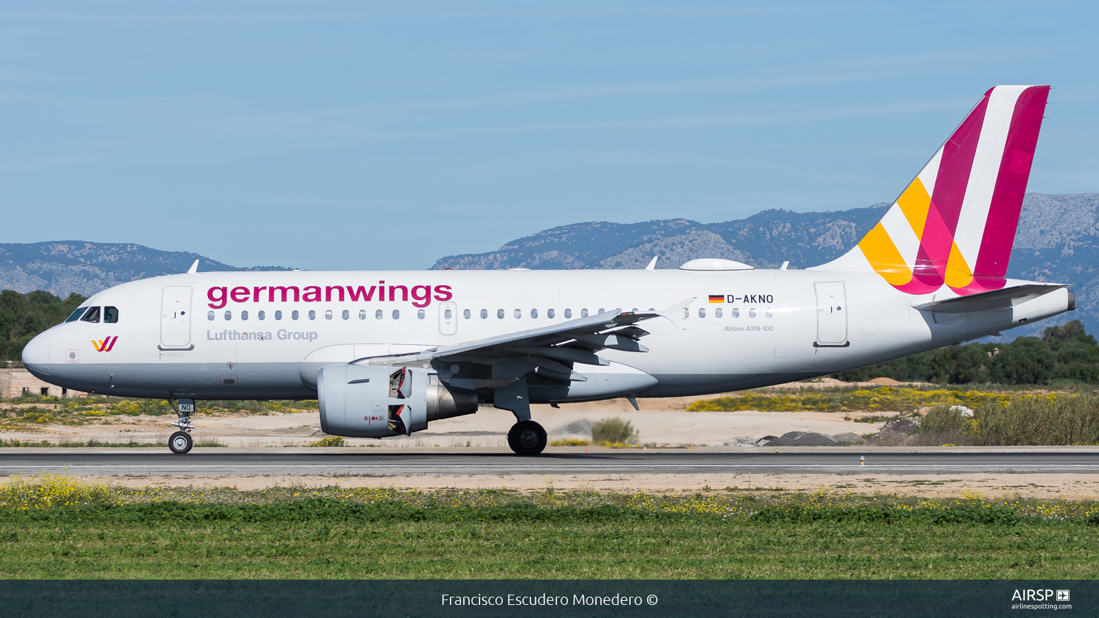 Germanwings  Airbus A319  D-AKNO